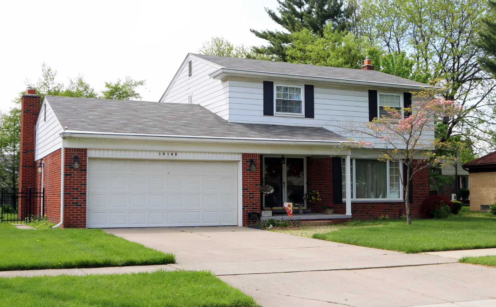Garage space before in-law suite conversion in Dallas